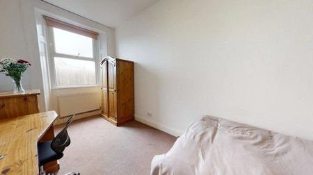 5 bedroom flat to rent - Photo 3