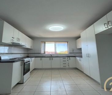 Renovated 2 Bedroom Unit in the Heart of Fairfield&excl;&excl;&excl; - Photo 1