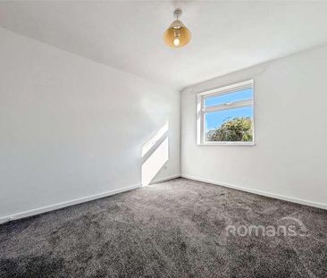 Mallard Close, Twyford, Reading, RG10 - Photo 5