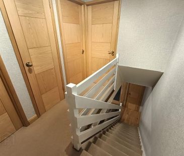 47 Manor Avenue, Bangor, BT20 3NG - Photo 2