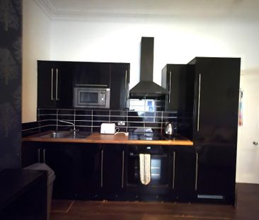 1 bedroom flat to rent - Photo 4
