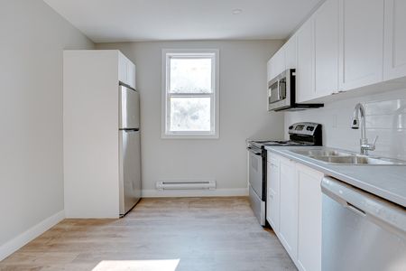 $2,250 / 2 br / 1 ba / 650 sqft 2BR Apartment Unit in Hamilton - Photo 4