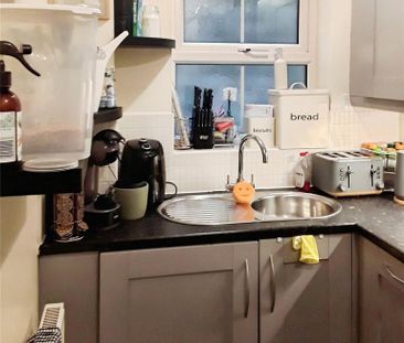 2 bedroom apartment to rent - Photo 6