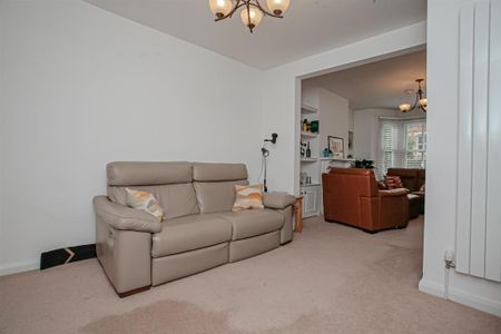 4 bedroom terraced house to rent - Photo 2