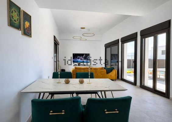 Alquiler de casa o chalet independiente en Calle Ciruelo, 602