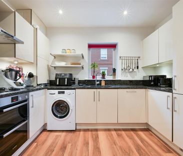 2 bedroom flat to rent - Photo 6