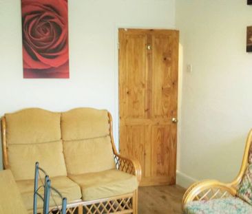 73 Thesiger Street, Lincoln, Lincolnshire LN5 7UY - Photo 1