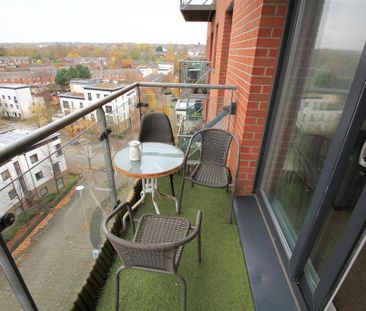 2 bedroom apartment to rent - Photo 2