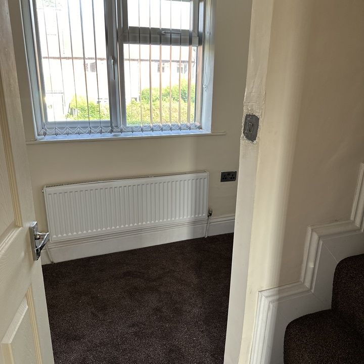 3 Bed Terraced House, Southwold Drive, NG8 - Photo 1