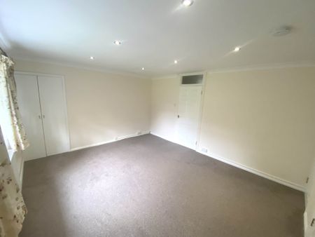 Price £1,525 pcm - Available Now - Unfurnished - Photo 3