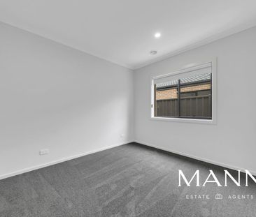 Brand New Stunning Family Home in Kalkallo - Photo 2