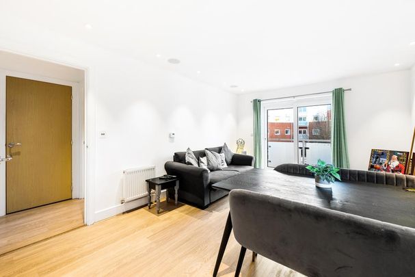 2 bedroom apartment to rent - Photo 1