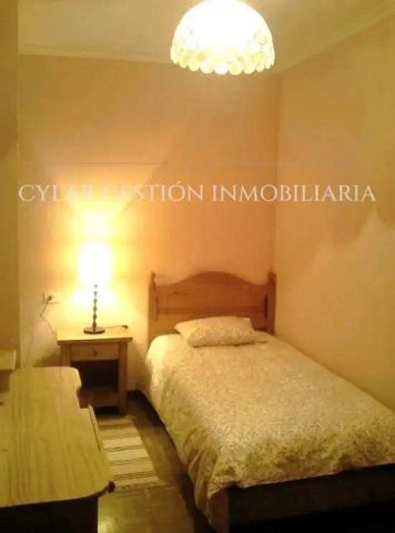 Piso de alquiler en Campo de San Francisco, San Vicente - Las Úrsulas - Photo 4