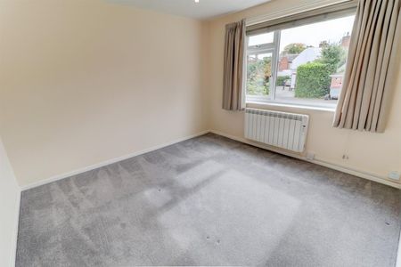 2 BED Flat To rent - Photo 4