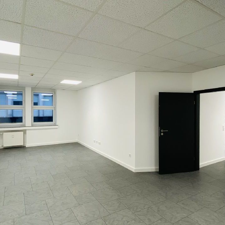 *PROVISIONSFREI* ca. 450  910 m² Büro-/Praxisflächen am Ostenhellweg zu vermieten! - Photo 1