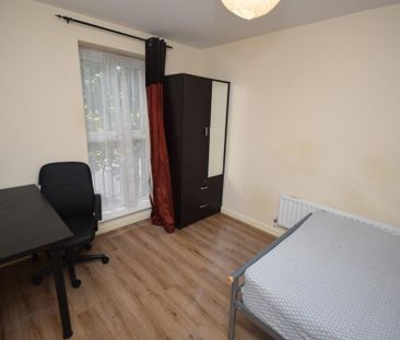 4 bedroom house to rent - Photo 4