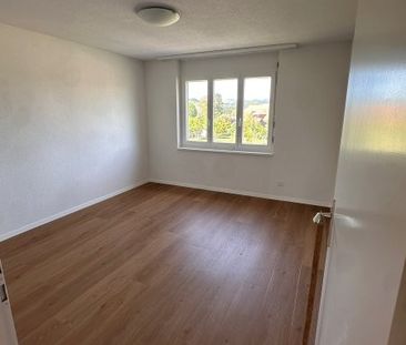 Gepflegtes + neu saniertes 5.5-Zimmer-Doppeleinfamilienhaus in Allm... - Foto 2
