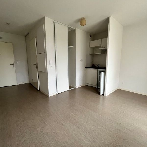 Location Appartement 1 pièce 22m² VILLENAVE D ORNON 33140 - Photo 1