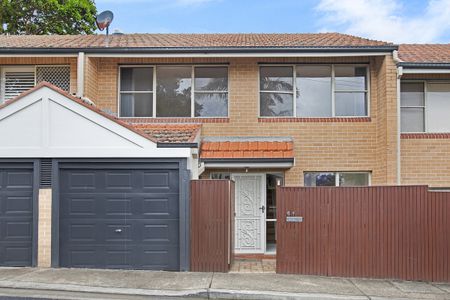6/1 Huntington Street, Crows Nest NSW 2065 - Townhouse For Rent | Domain - Photo 4