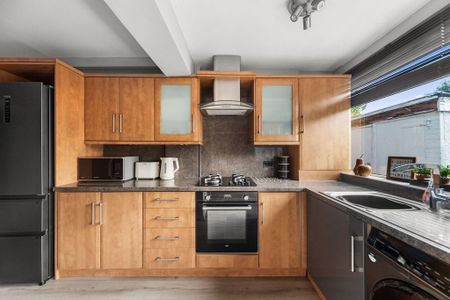 5 bedroom terraced house to rent - Photo 5