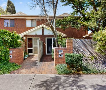 Effortless Living with Modern Appeal - Photo 4