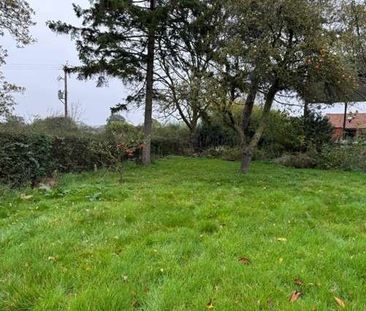 We are delighted to present this three-bedroom detached farmhouse, ... - Photo 3