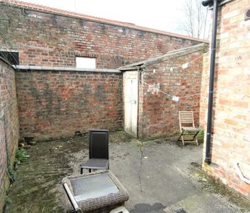 1 bedroom in a house share to rent - Photo 6