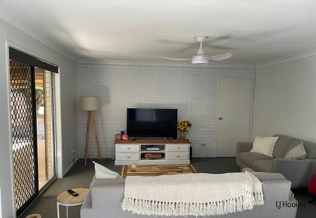 Modern 2-Bedroom Unit with Courtyard, Moments from the Beach - Photo 5