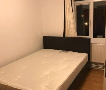 Room in a Shared Flat, Frensham Drive, SW15 - Photo 2