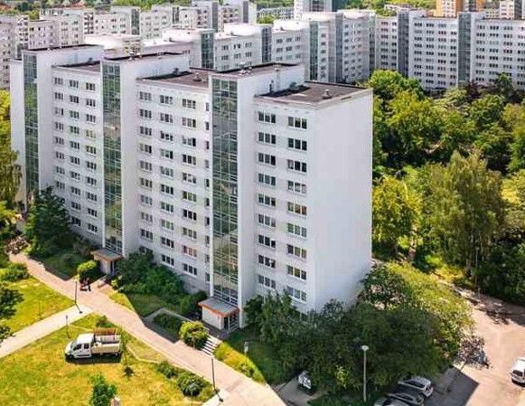 Praktische 2-Zimmer-Wohnung mit Balkon und Aufzug! - Photo 1