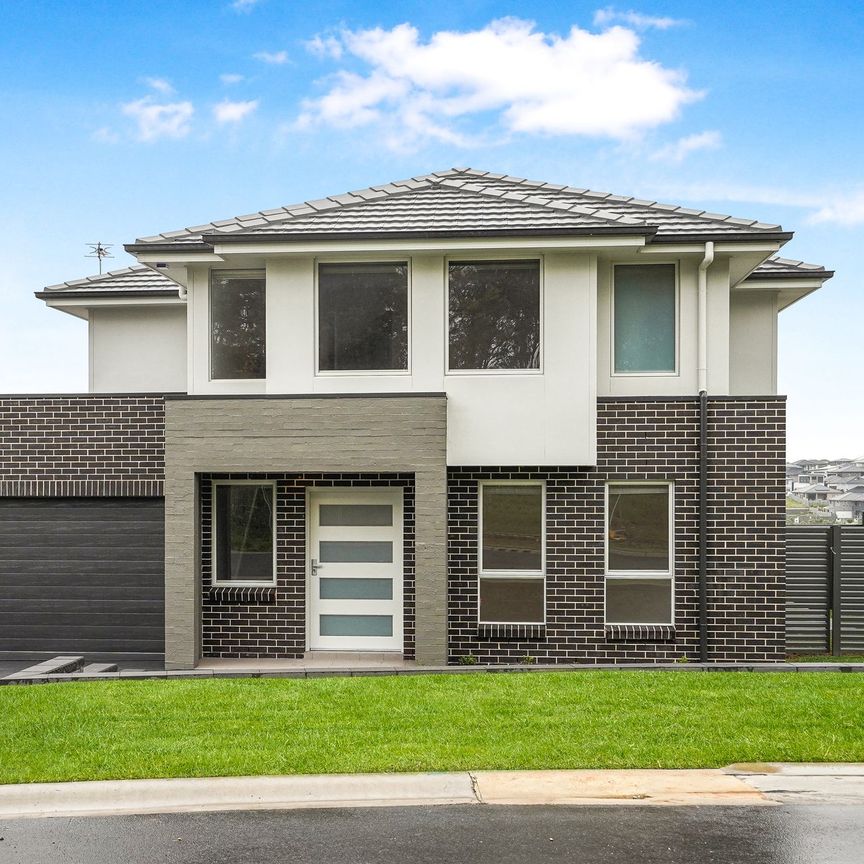 Modern & Sophisticated Home - Photo 1