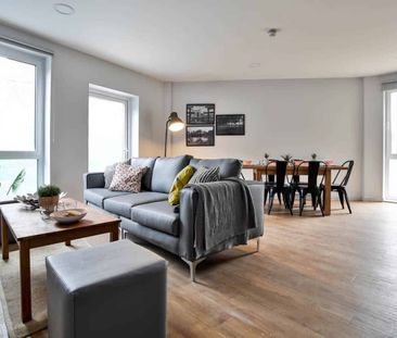 Silver En Suite - Photo 6