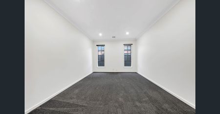 Elegant Family Living in a Prime Wollert Location - Photo 4