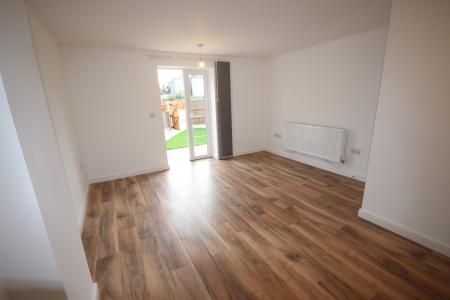 Shobnall Road, Burton upon Trent, DE14 - Photo 1