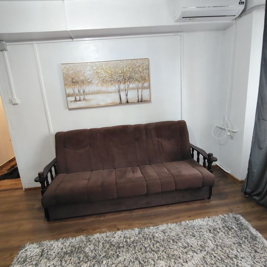Apartament 2 camere ,zonă ultracentrala - Photo 1