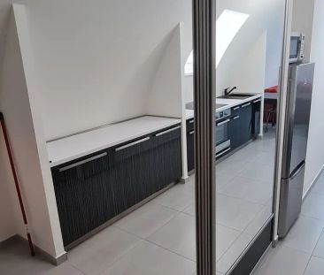 Pronájem atypického a moderního 2+kk s klimatizací v srdci Brna - Photo 3
