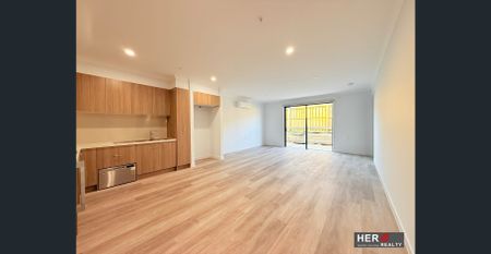 Premium Master Bedroom in Tarneit = $280/week - Photo 4
