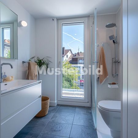 Exchange building: Bright 3.5-room apartment in Niederhasli with development potential - Photo 5