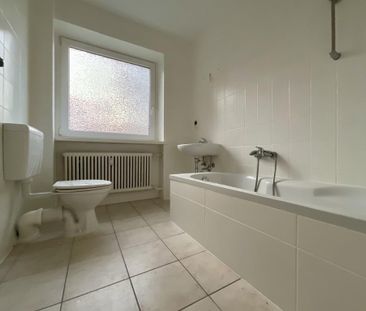 Großzügige 3-Zimmer-Etagenwohnung in Surheide - Photo 5