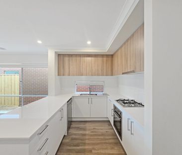 Brand New! - Photo 6