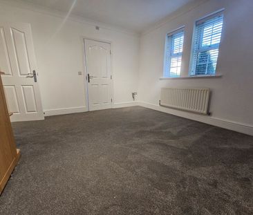 2 Bed Flat, West Park Crescent, LS8 - Photo 6