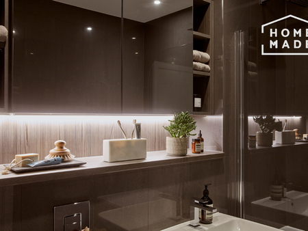 The Residences, West Tower, M15 - Photo 3