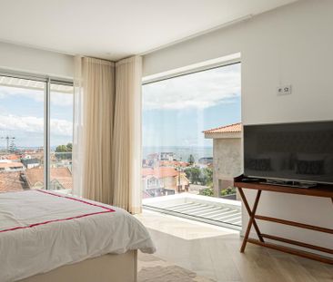 4 Bedroom House with swimming pool, Monte Estoril, Cascais - Photo 5