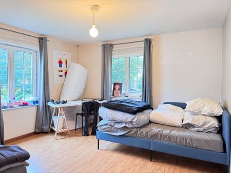 Gezinswoning met drie slaapkamers in de kindvriendelijke buurt van Wondelgem met zonnige tuin (300 m²). - Foto 3