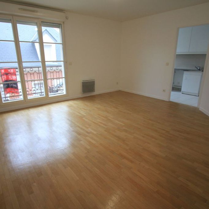 Location Appartement 2 pièces 44m² LE PLESSIS ROBINSON 92350 - Photo 1