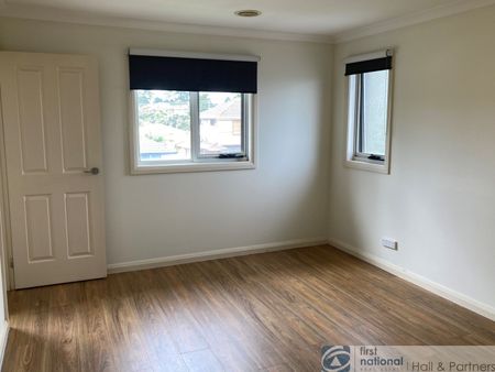 TOWNHOUSE! - Photo 3