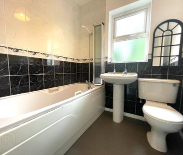 2 Hazeldene Court, Lisburn, BT28 1FP - Photo 6