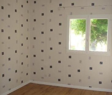 Location Appartement 3 pièces 65m² DRAGUIGNAN 83300 - Photo 6