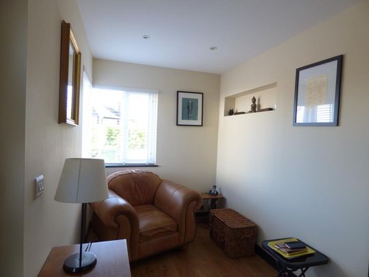 4 bedroom semi-detached house to rent - Photo 1