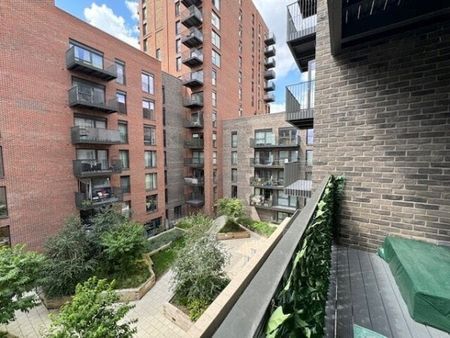 Cornwell House, East Ham E6, Property for rent - Photo 5